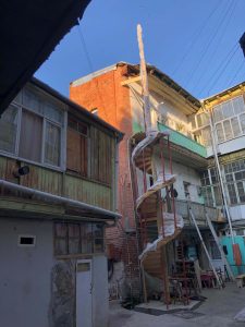 Тбилисская лестница — международный проект спасения