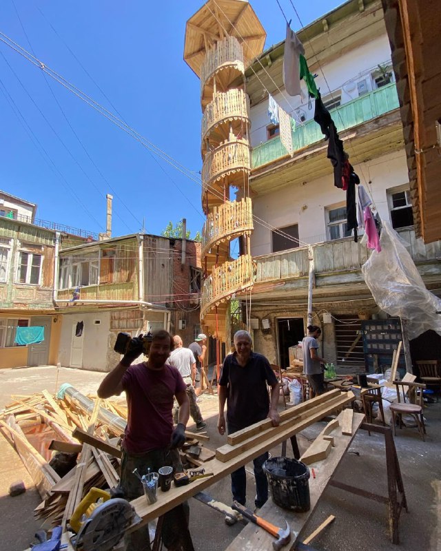Тбилисская лестница — международный проект спасения