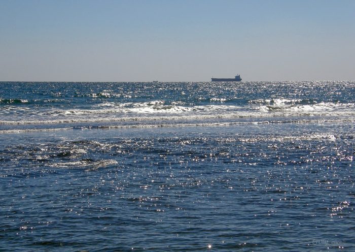 Корабль в Черном море