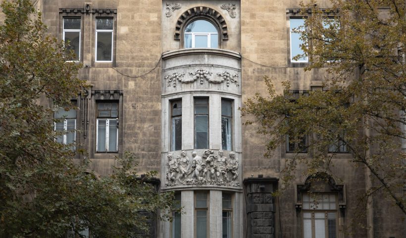 Доходный дом купца Александра Мелик-Азарянца на проспекте Шота Руставели