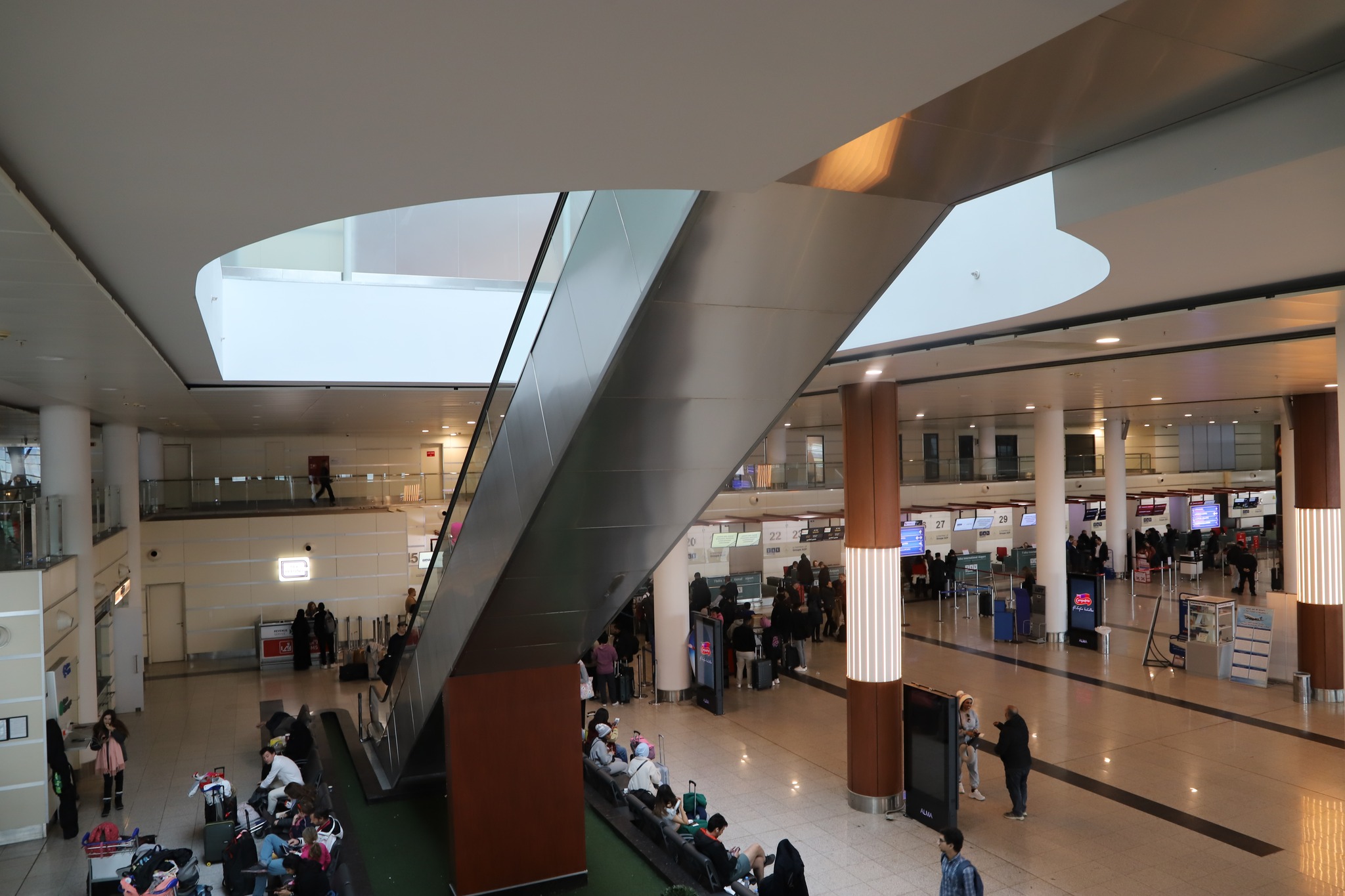 Расширенный терминал Тбилисского международного аэропорта