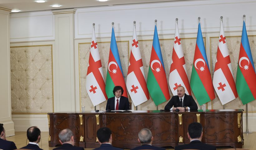 премьер-министр Грузии Ираклий Кобахидзе после встречи с президентом Азербайджана Ильхамом Алиевым в Баку
