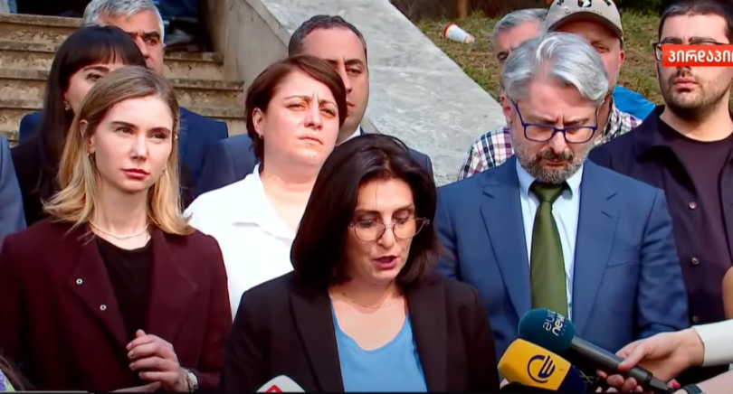 лидеры оппозиции