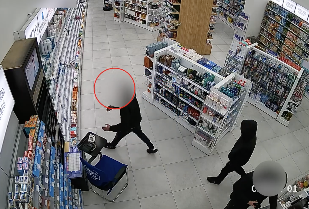 В Тбилиси члено подростковой банды задержали за серию массовых краж и разбой